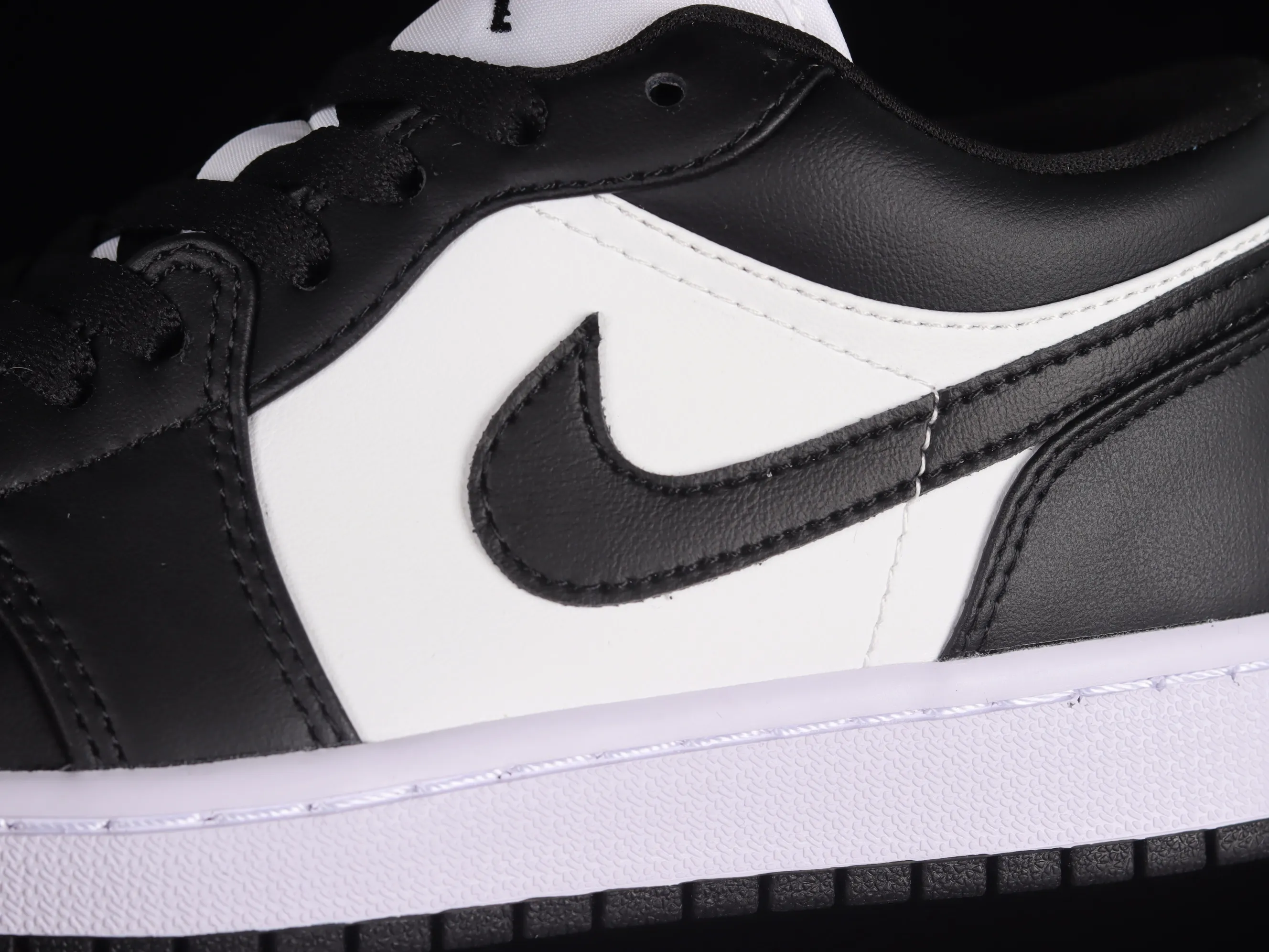 All categories Air Jordan Jordan series basketball shoes Air Jordan 1 Low Z version Air Jordan 1 Low "Panda" AJ1 Joe 1 Panda low-top basketball shoes DC0774-101